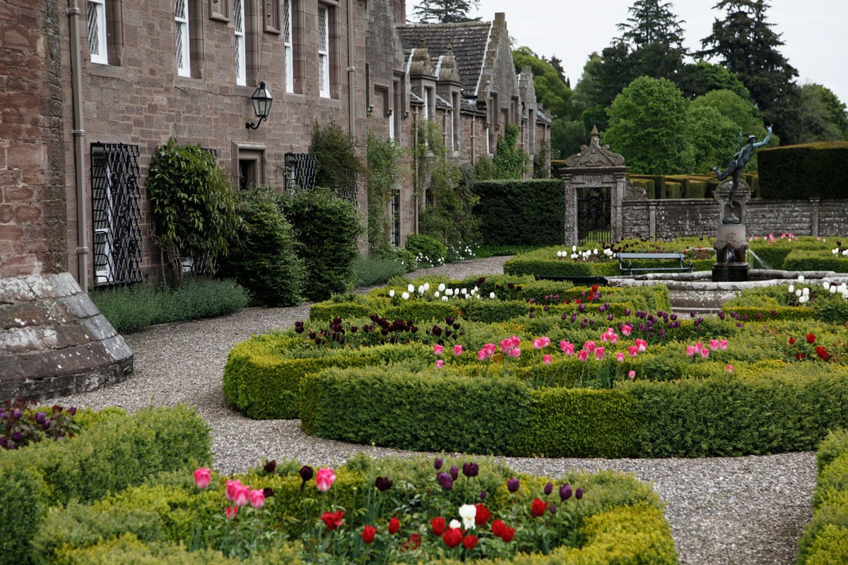 Tuinen van Glamis Castle in Dundee