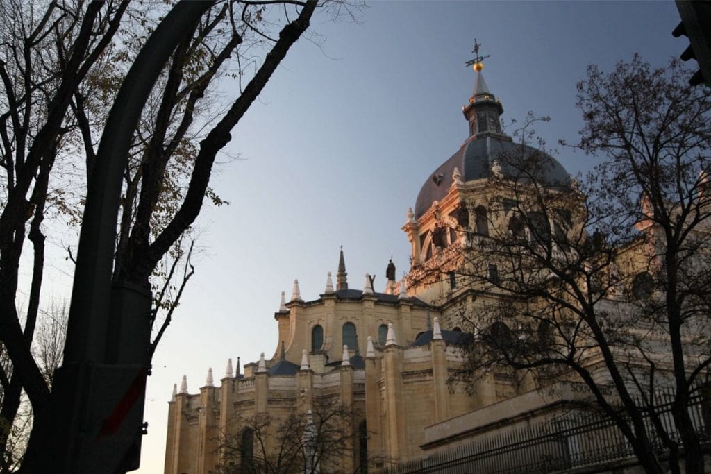 kathedraal madrid bezienwaardigheden kathedraal madrid bezienwaardigheden