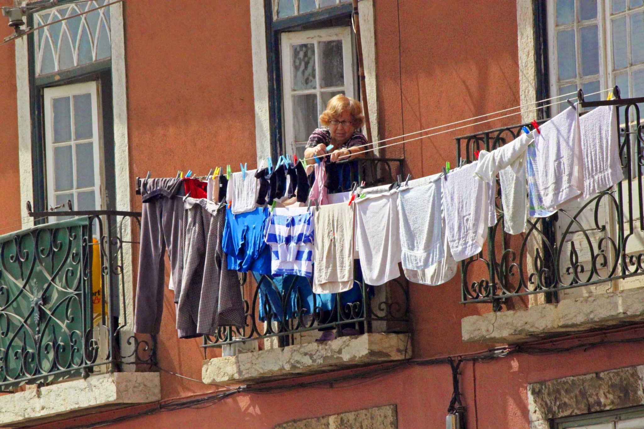Alfama straatjes in Lissabon