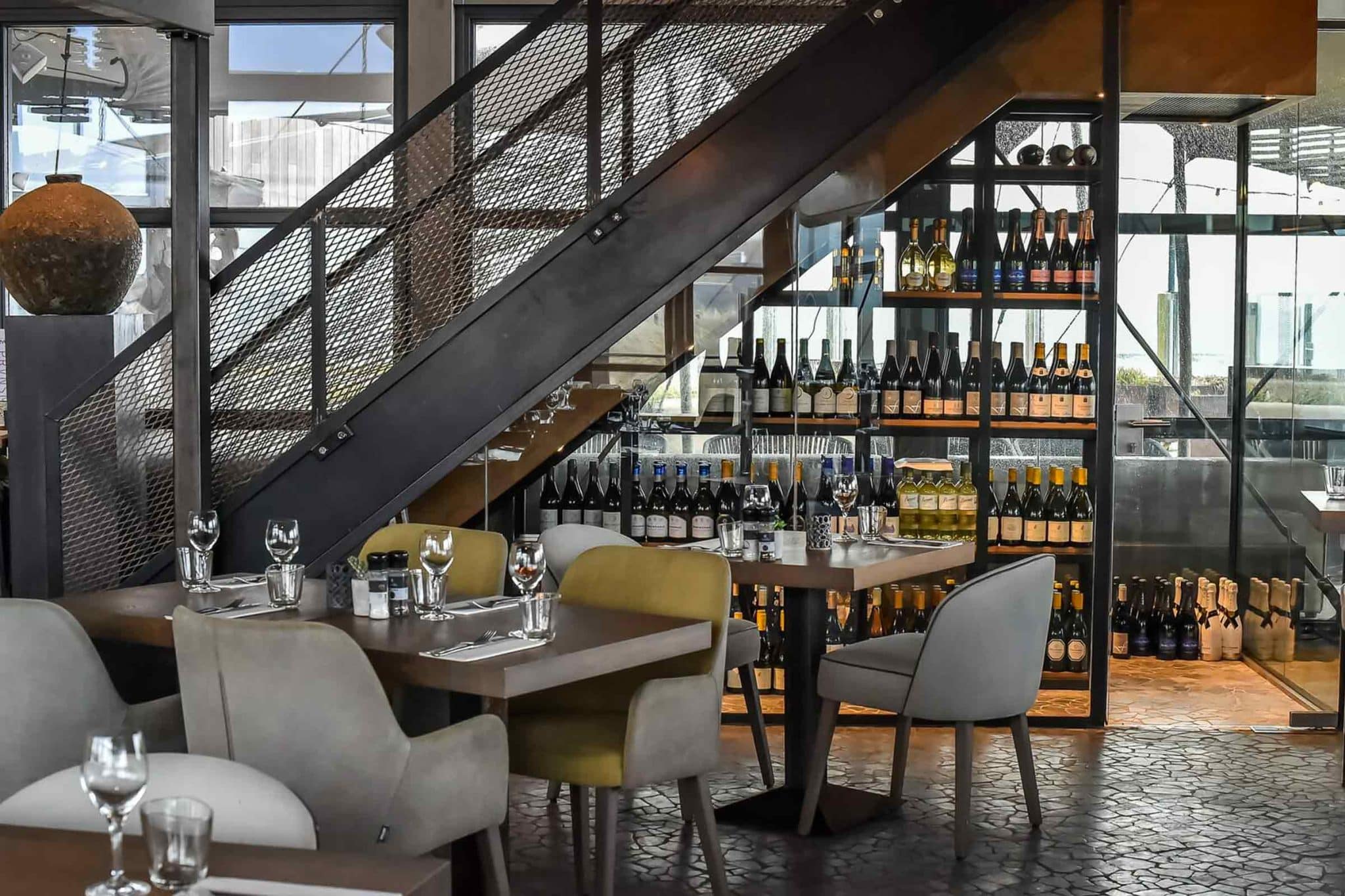 Brasserie Zeven bij Oasis Punt Wets